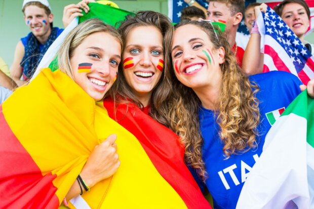 Fanstyling zur Europameisterschaft: Von Kopf bis Fuß auf Fußball eingestellt
