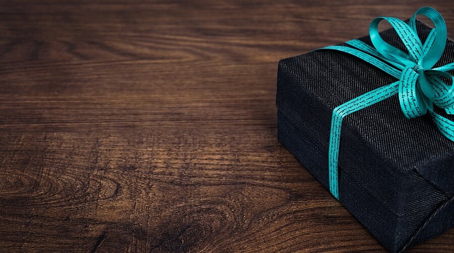 Damit kommt man gut (an): Sextoys als sinnliches Geschenk