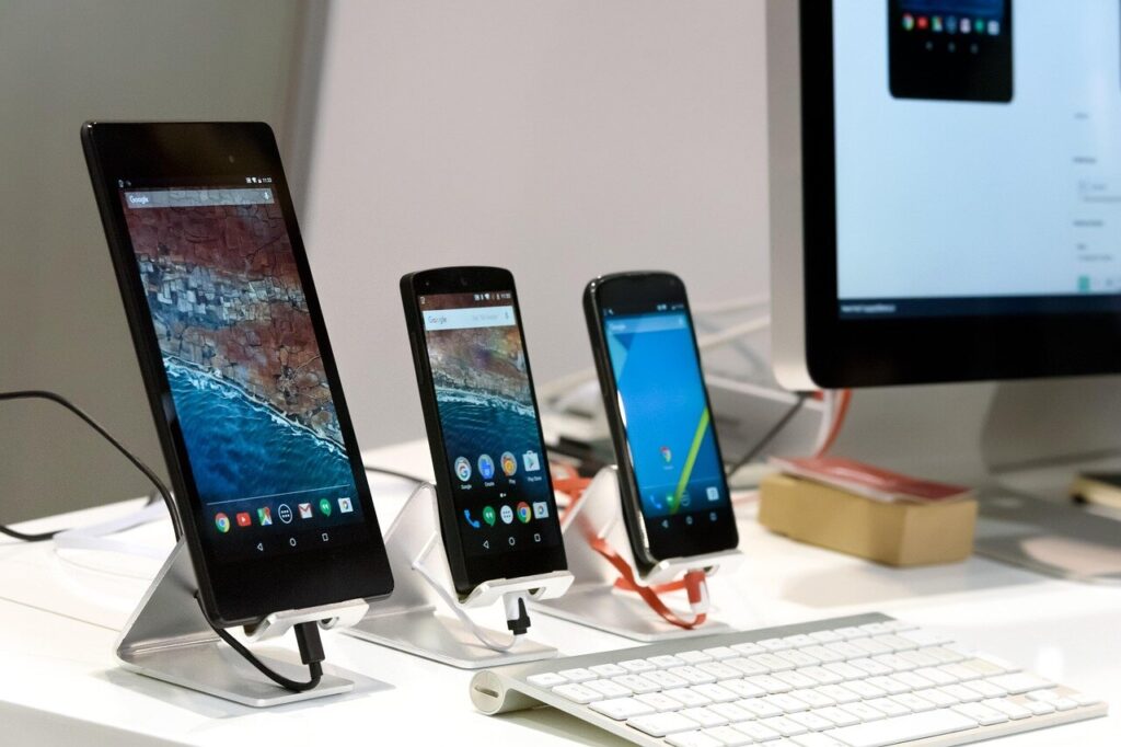 Clever kombiniert: Das perfekte Handy mit Vertrag – und dabei gespart