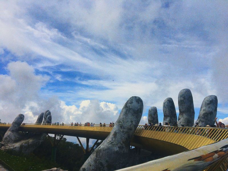 Vietnam: Das sollten Sie über das Sehnsuchts-Ziel wissen Goldene Brücke in Da Nang Foto von bui-ngoc-0MKumUvzVF8-unsplash_resized