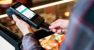 EC-Gerät an der Kasse cova-software-Xt545h_RVV8-unsplash