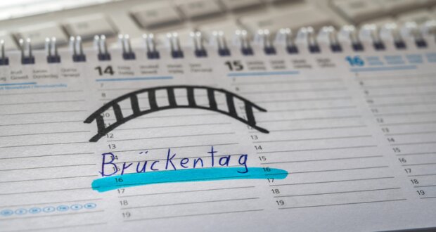 Die Brückentage 2026: Mehr Freizeit mit weniger Urlaubstagen. Bild: iStock-1286869987-Ralf Geithe