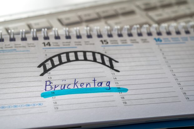 Die Brückentage 2026: Mehr Freizeit mit weniger Urlaubstagen. Bild: iStock-1286869987-Ralf Geithe